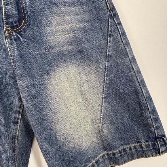 KKSHOP Womens Small XS 160/64A Bermuda Jean Shorts Wide Leg Blue Denim 5-Pocket - Picture 3 of 11